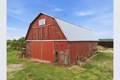 9896 Lincoln Road, Morrison, IL 61270 - Photo 17
