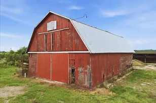 9896 Lincoln Rd, Morrison, IL 61270 - Photo 17