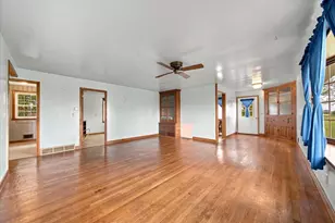 9896 Lincoln Rd, Morrison, IL 61270 - Photo 9
