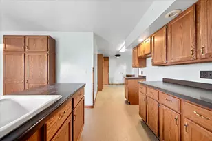 9896 Lincoln Rd, Morrison, IL 61270 - Photo 3