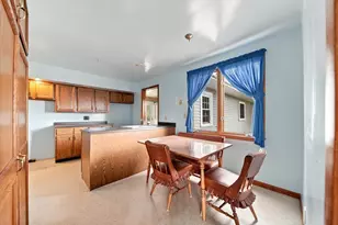 9896 Lincoln Rd, Morrison, IL 61270 - Photo 5