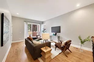1887 N Poe St, Chicago, IL 60614 - Photo 5