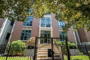 459 N Green St, Chicago, IL 60642 - Photo 1