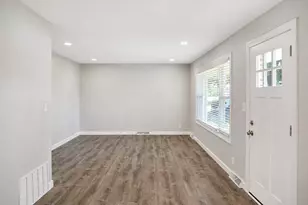 2217 McDonough St, Joliet, IL 60436 - Photo 5