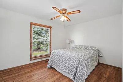 235 W 19th Street, Gibson City, IL 60936 - Photo 19