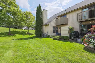 [Address not provided], Gurnee, IL 60031 - Photo 33