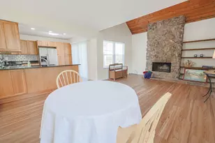 [Address not provided], Gurnee, IL 60031 - Photo 9