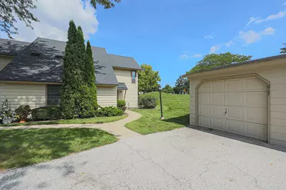 [Address not provided], Gurnee, IL 60031 - Photo 3