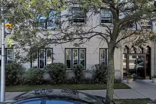917 W Eastwood Ave, Chicago, IL 60640 - Photo 1