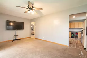 17057 Park Ave, Lansing, IL 60438 - Photo 3