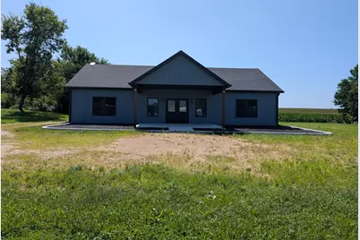 3001 W Lily Creek Road, Freeport, IL 61032 - Photo 1