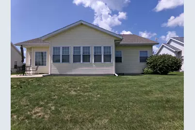 8 Liberty Lane, Clifton, IL 61727 - Photo 3