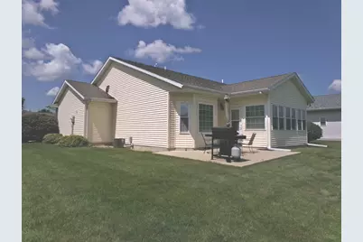 8 Liberty Lane, Clifton, IL 61727 - Photo 5