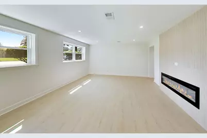 910 E Kimber Lane, Arlington Heights, IL 60005 - Photo 21