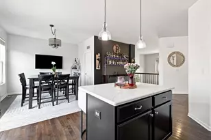 267 Garrett Cir, Carol Stream, IL 60188 - Photo 11