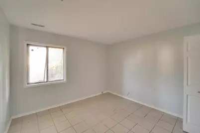 1409 Tinnerella Avenue #1409, Streamwood, IL 60107 - Photo 9