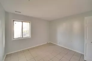 1409 Tinnerella Ave, Streamwood, IL 60107 - Photo 9