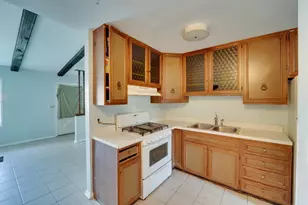 1409 Tinnerella Ave, Streamwood, IL 60107 - Photo 5