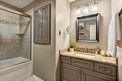 8211 Sawyer Court, Darien, IL 60561 - Photo 15