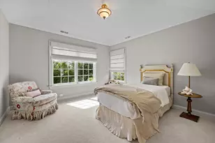 911 Queens Ln, Glenview, IL 60025 - Photo 25