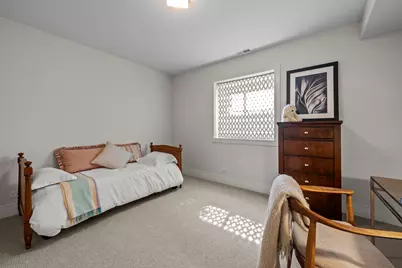 911 Queens Lane, Glenview, IL 60025 - Photo 37