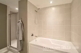 1570 Elmwood Ave, Evanston, IL 60201 - Photo 13
