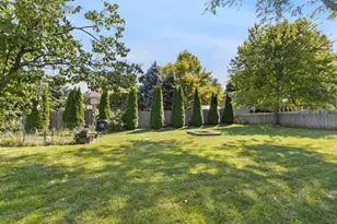 569 Eisenhower St, Marengo, IL 60152 - Photo 21
