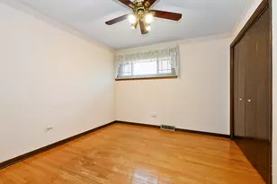 8024 Baldwin Trail, Hickory Hills, IL 60457 - Photo 3