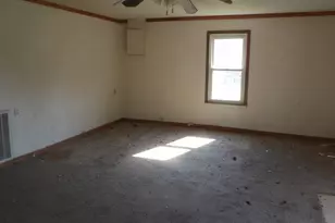 406 W Main St, Norris City, IL 62869 - Photo 9