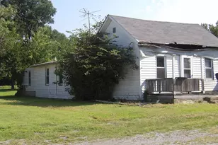 406 W Main St, Norris City, IL 62869 - Photo 3