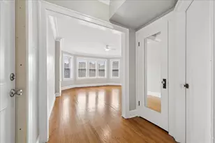 7730 S Essex Ave, Chicago, IL 60649 - Photo 3