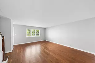 1332 Greenwillow Ln, Glenview, IL 60025 - Photo 5