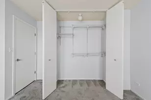 30 E Huron St, Chicago, IL 60611 - Photo 13