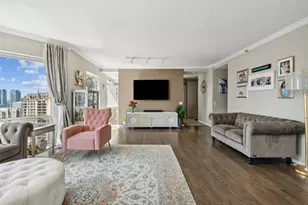 100 E Huron St, Chicago, IL 60611 - Photo 7