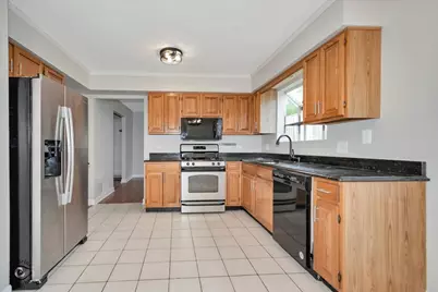 8348 Adbeth Avenue, Woodridge, IL 60517 - Photo 17