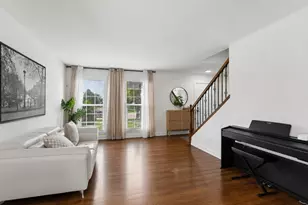 212 N Orchard Dr, Bolingbrook, IL 60440 - Photo 5
