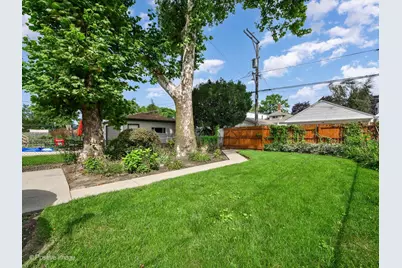 5732 W Patterson Avenue, Chicago, IL 60634 - Photo 3