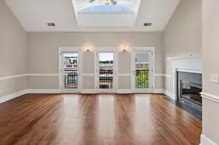 930 W Dakin St, Chicago, IL 60613 - Photo 3