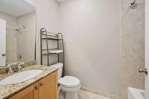 930 W Dakin St, Chicago, IL 60613 - Photo 11