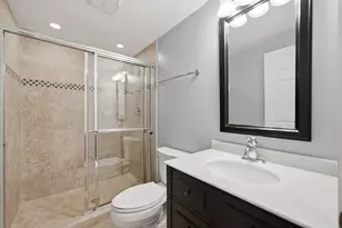 301 Spruce St, Glenview, IL 60025 - Photo 13