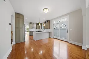 301 Spruce St, Glenview, IL 60025 - Photo 7