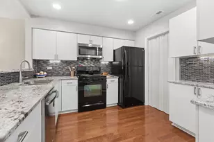 8225 Juniper Ct, Palos Hills, IL 60465 - Photo 7