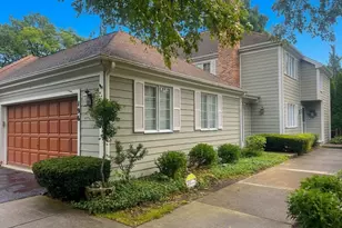 196 Westminster Way, Lincolnshire, IL 60069 - Photo 1