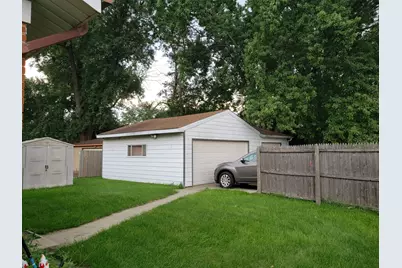 226 N Bierman Avenue, Villa Park, IL 60181 - Photo 5