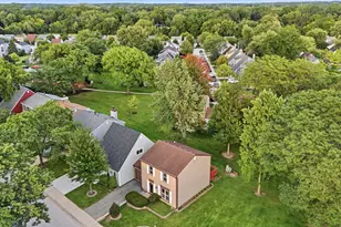 29W434 Hawthorne Ln, Warrenville, IL 60555 - Photo 23