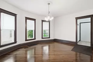 319 Willow Ave, Joliet, IL 60436 - Photo 7