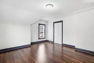 319 Willow Ave, Joliet, IL 60436 - Photo 13