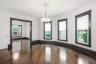 319 Willow Ave, Joliet, IL 60436 - Photo 5