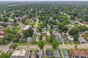 319 Willow Ave, Joliet, IL 60436 - Photo 35