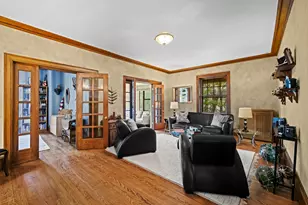 1635 Hinman Ave, Evanston, IL 60201 - Photo 5